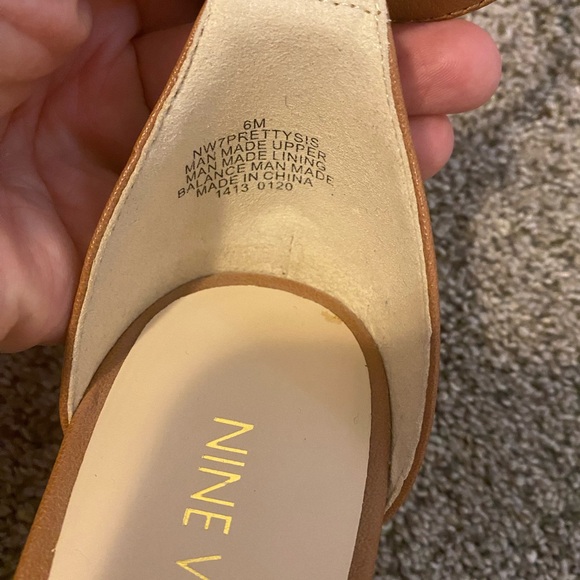 Nine West Wedge Heel - Picture 4 of 6